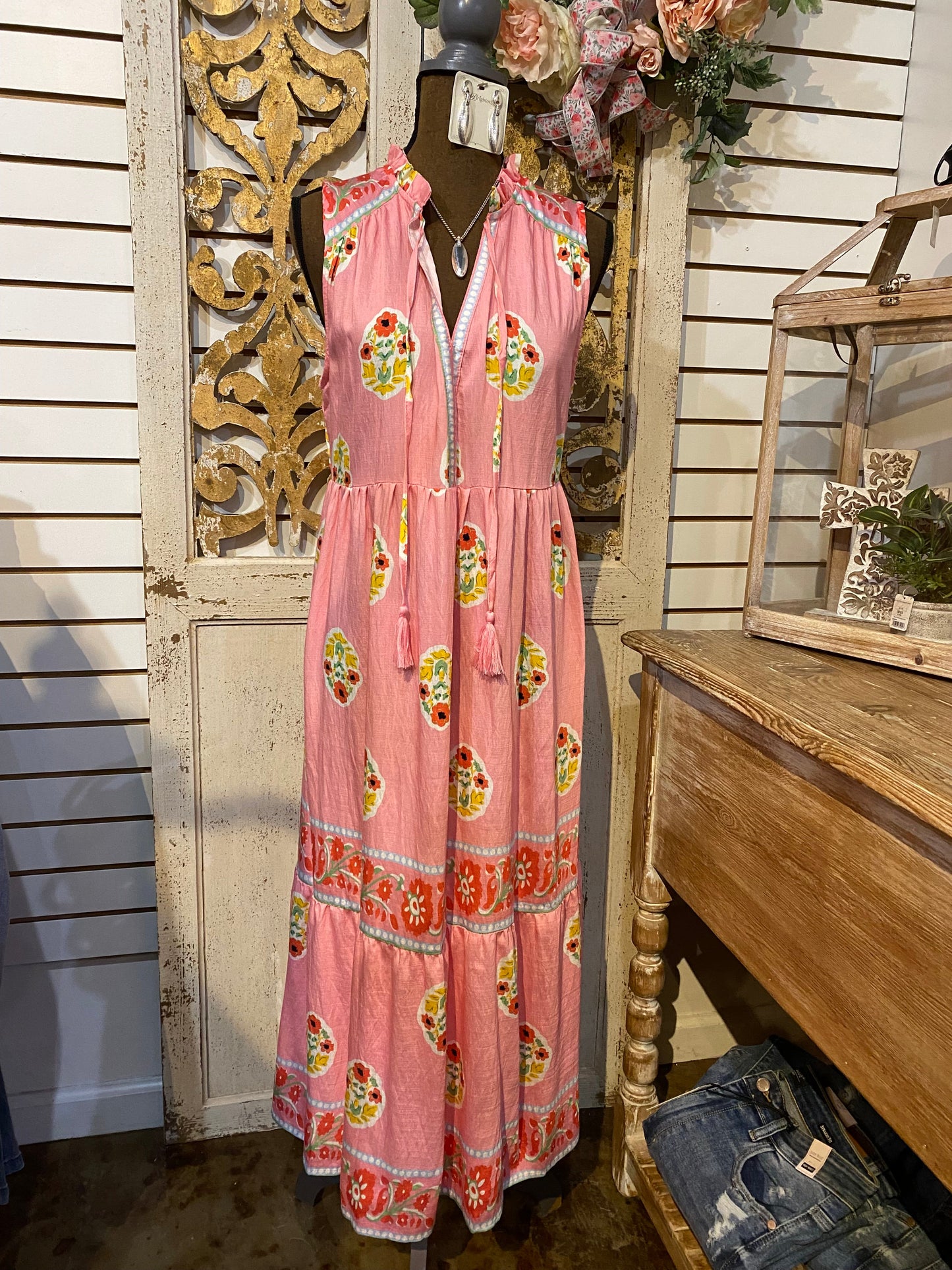 Boho Embroidered Sleevless Maxi Dress
