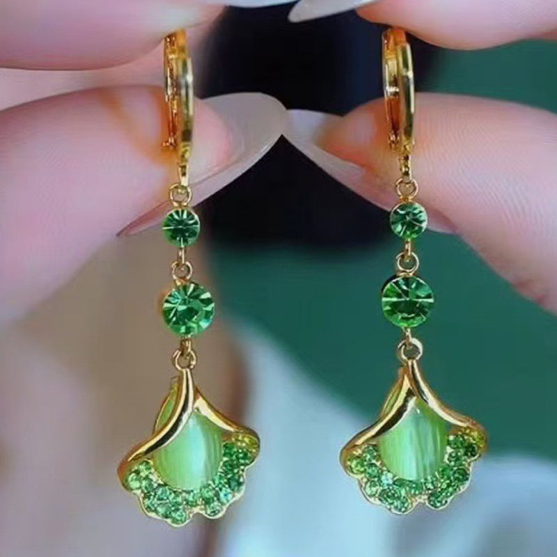 Elegant Ginkgo Leaf Tassel Earrings üíö