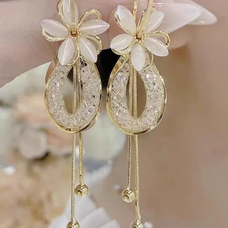 ‚ú®üå∏Elegant Flower Tassel Dangle Earrings