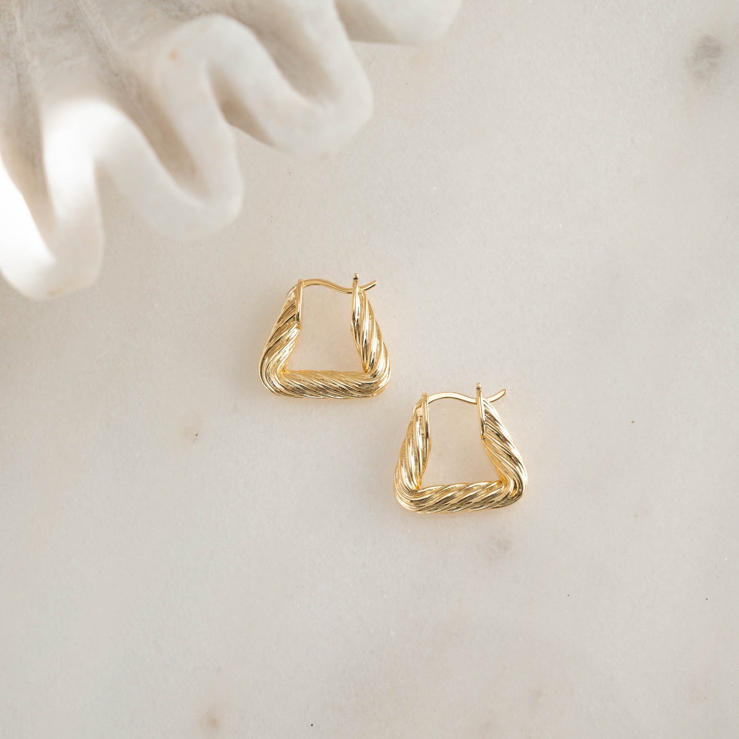Chunky Triangle Hoops