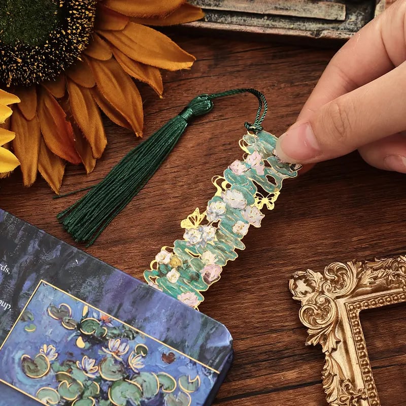 üìö‚ú® 8-Piece Gold Metal Bookmark Set with Tassel ‚Äì Van Gogh & Monet Inspired Gift for Book Lovers üé®