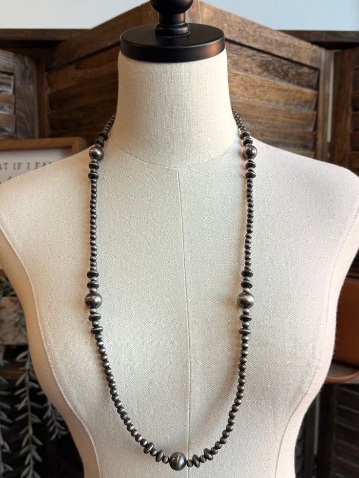 Mixed silver pearl bead necklace, straight strand with evenly spaced round beads