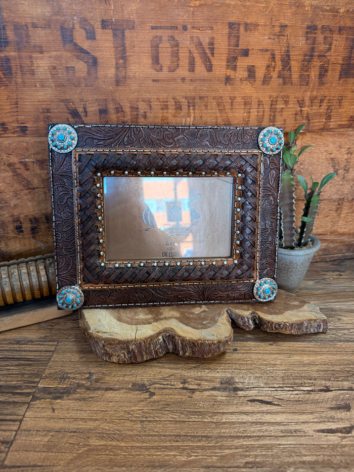 Turquoise concho faux leather 4x6 picture frame with decorative border