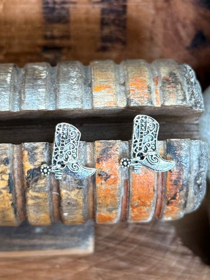 Silver boot spur stud earrings with ornate filigree detailing