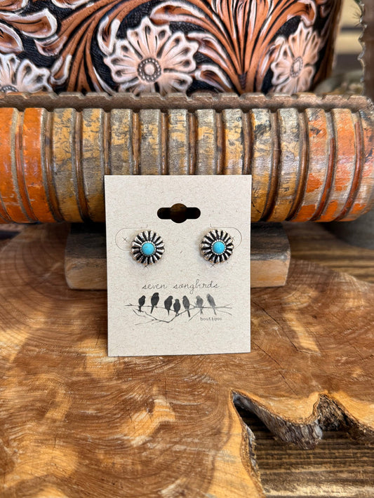 Turquoise daisy stud earrings with silver-tone round floral centers