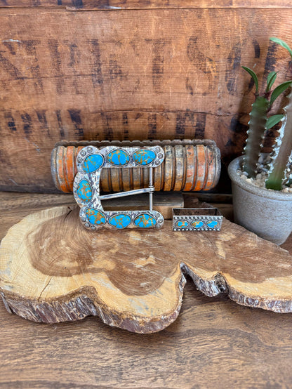 Turquoise beaded belt buckle with matching keeper and round stone inlay