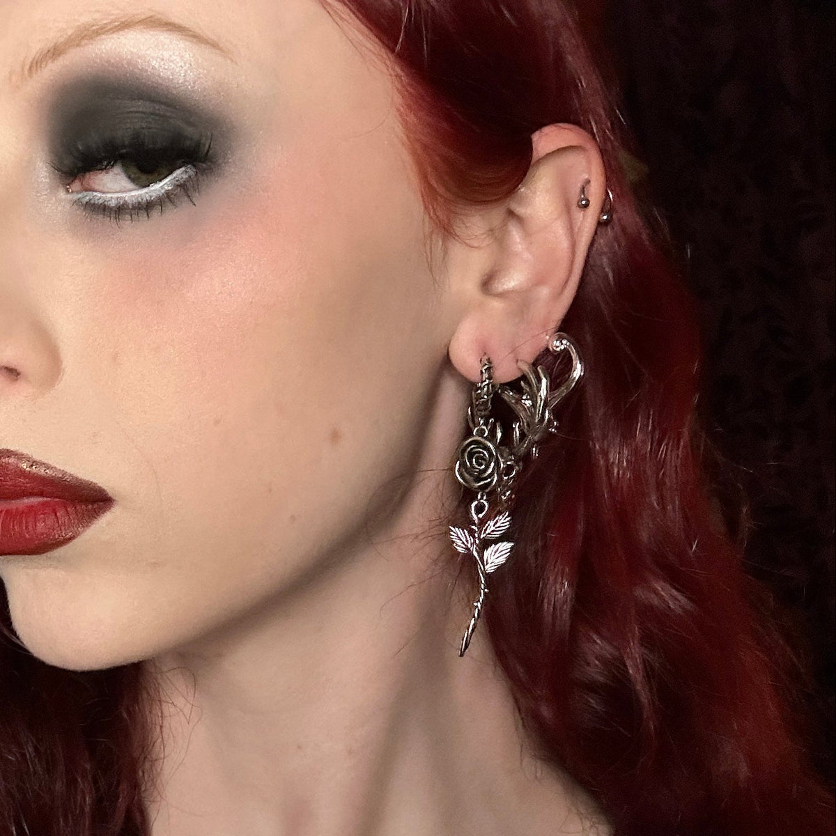 ELEGANT ROSE EARRINGS