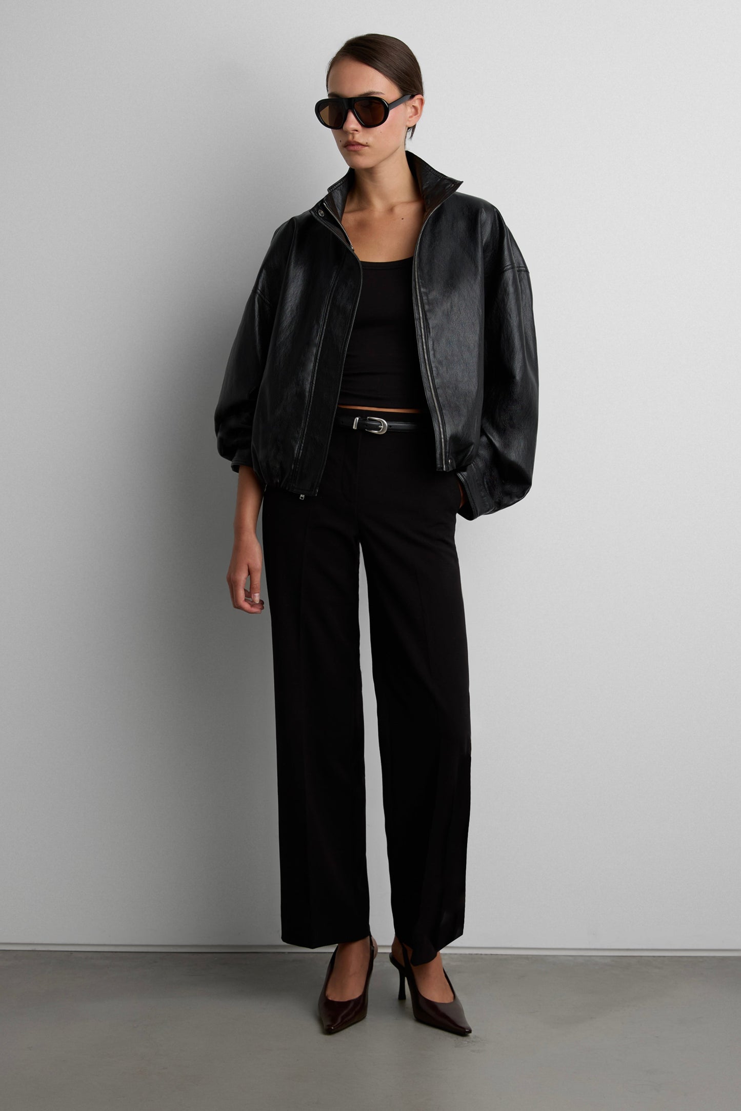 TAILORED HIGH-RISE STRAIGHT LEG PANT