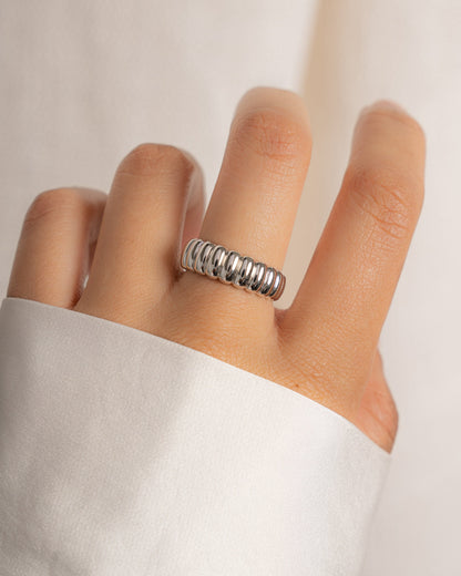 Fluted Statement Ring