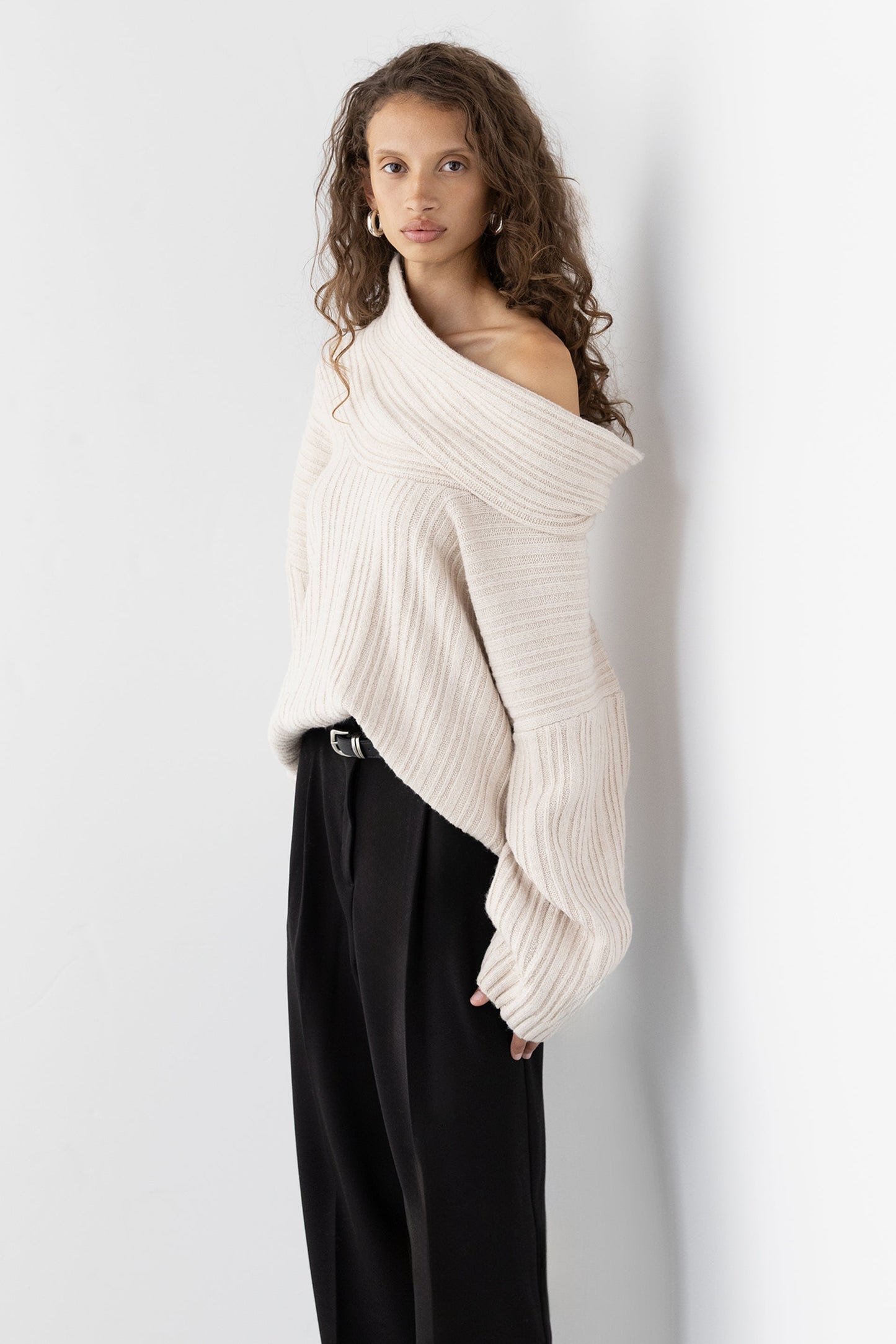 OVERSIZED SLOUCHY OFF THE SHOULDER SWEATER