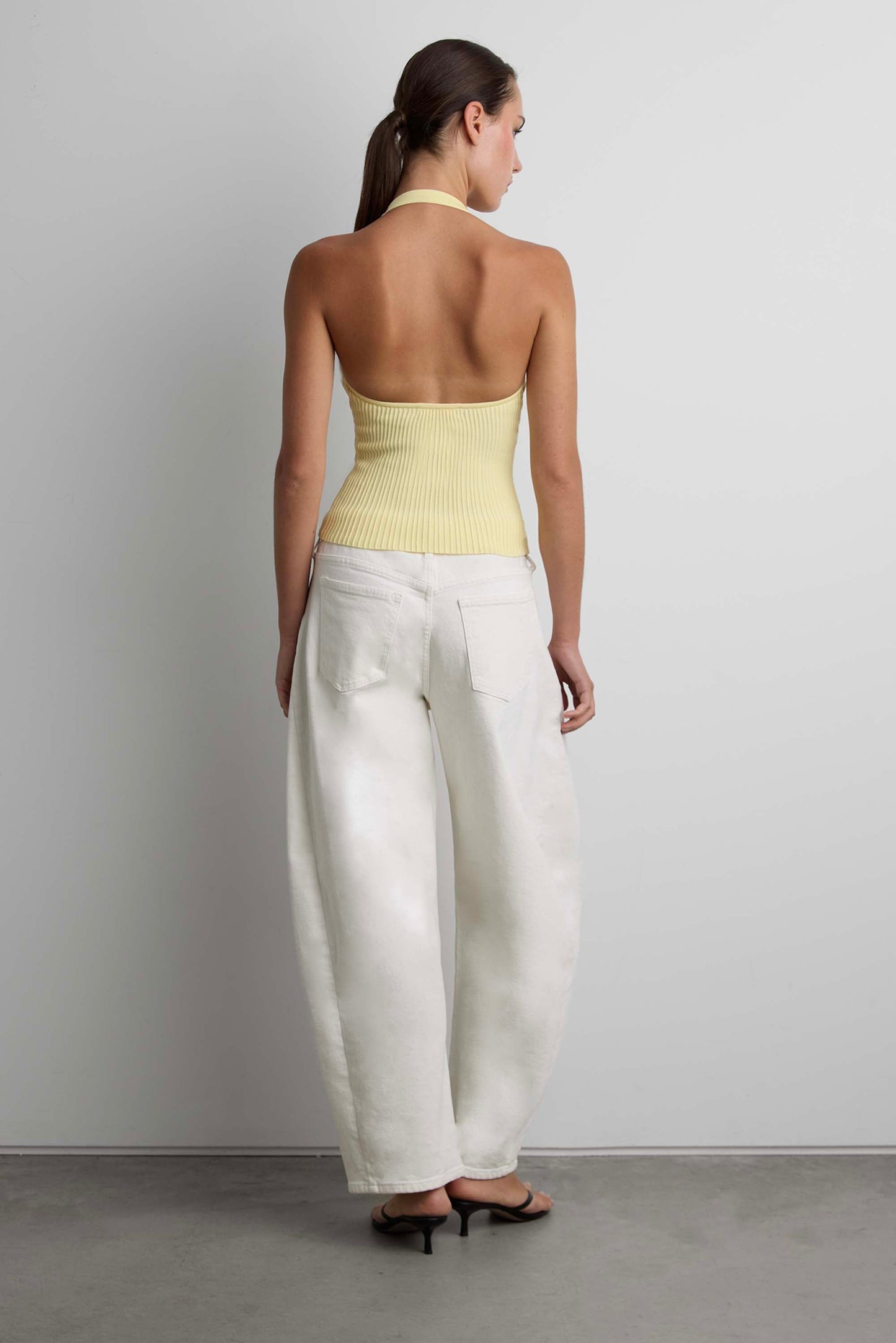 RIBBED KNIT HALTER TANK TOP