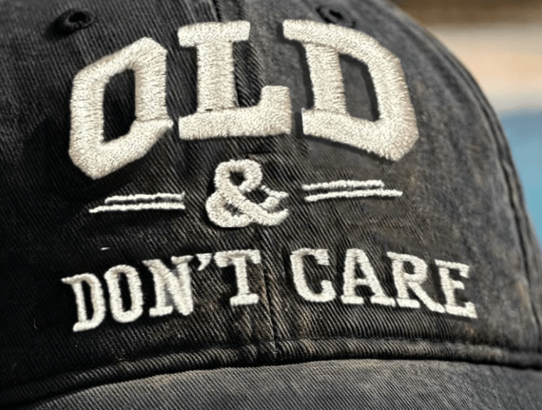 üß¢ 2026 New Year Hot Sale |  Vintage Distressed ‚ÄúOLD & DON‚ÄôT CARE‚Äù Cap