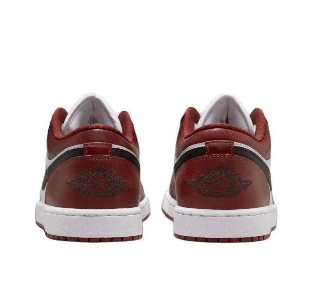 Low-top sneakers, rear view: white lining with burgundy heel