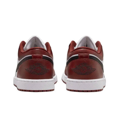 Low-top sneakers, rear view: white lining with burgundy heel