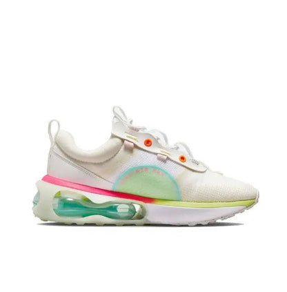 Nike Air Max 2021 running sneaker, front side view with blue swoosh and green-tinted sole