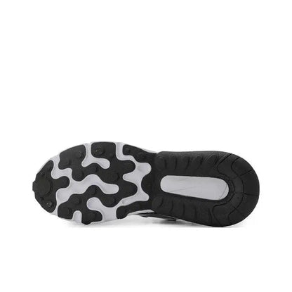 Low-top sneakers outsole with textured tread and black heel