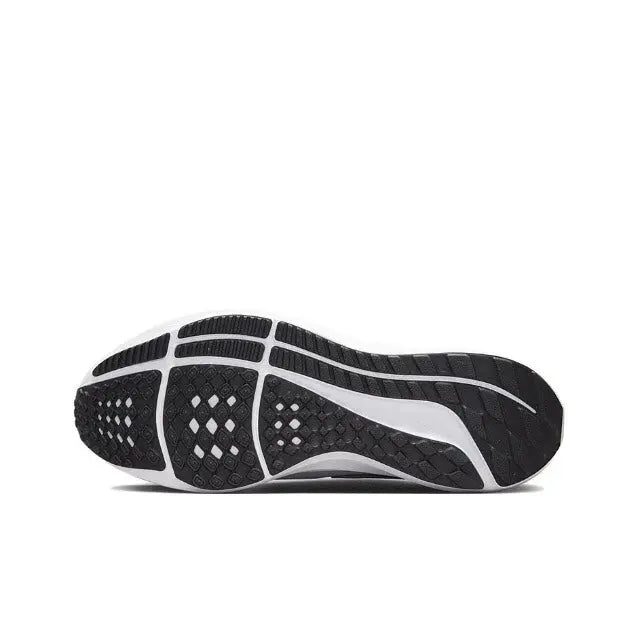 Nike Air Zoom Pegasus 39 outsole, black rubber tread with gray grooves