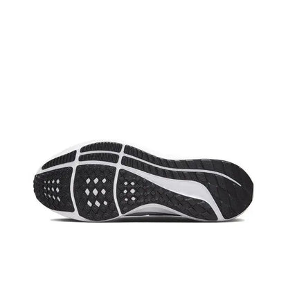 Nike Air Zoom Pegasus 39 outsole, black rubber tread with gray grooves