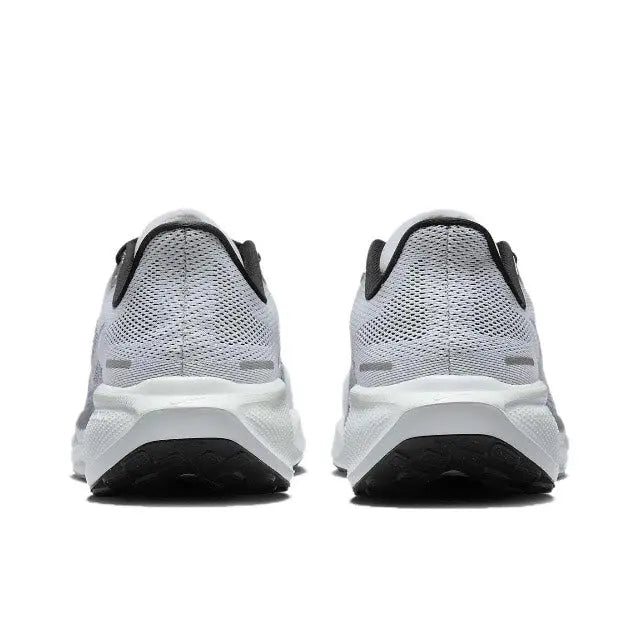 Nike Air Zoom Pegasus 41 heel view, grey knit upper with dark collar and white sole