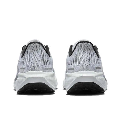 Nike Air Zoom Pegasus 41 heel view, grey knit upper with dark collar and white sole