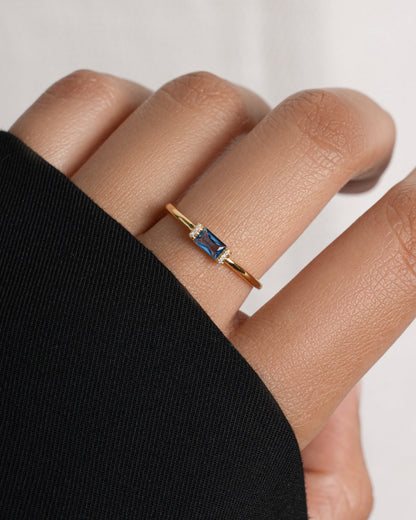 Aquamarine Simple Baguette Ring