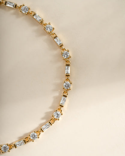 Baguette & Solitaire Diamond Bracelet
