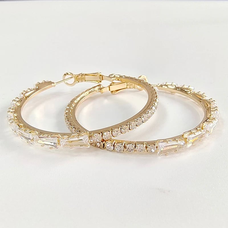 üíé ‚ú® Women's Sparkling CZ Hoop Earrings ‚Äì Micro-Paved, Lightweight Copper & Bold Design ‚Äì Elegant, Versatile & Perfect Gift üí´