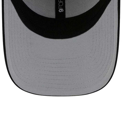 Chicago Bears New Era 2025 NFC North Division Champs Locker Room Adjustable Cap