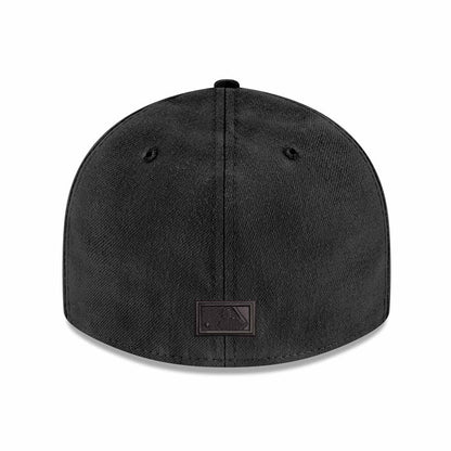 Chicago Cubs New Era Home Black Out Low Profile 59FIFTY Fitted Cap