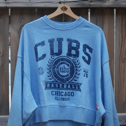 Chicago Cubs New Era Women's Blues Alternate Crested Crewneck Sweatshirt