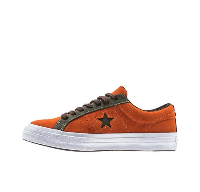 Orange Converse One Star Pro low-top sneakers, black star emblem, white cupsole