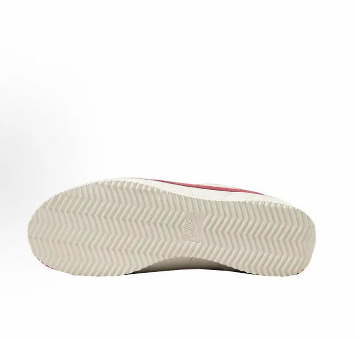 Cortez SE outsole, white rubber with chevron tread pattern