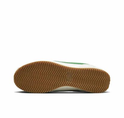 Low-top sneakers outsole, brown gum rubber with zigzag tread pattern