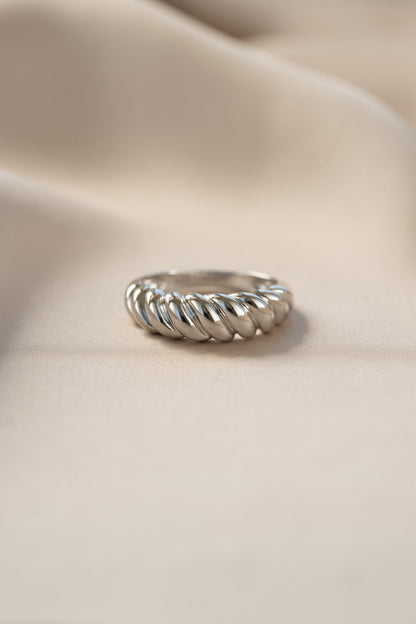 Croissant Ring