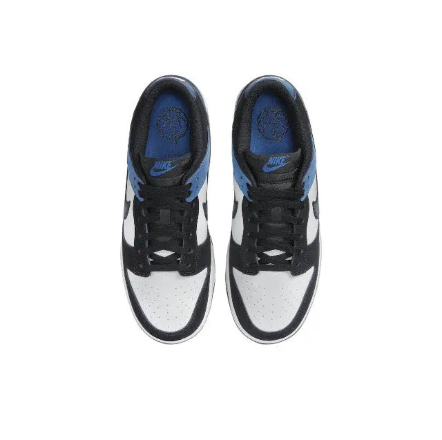Nike Dunk Low low-top sneakers, top view with black laces, white toe, blue collar