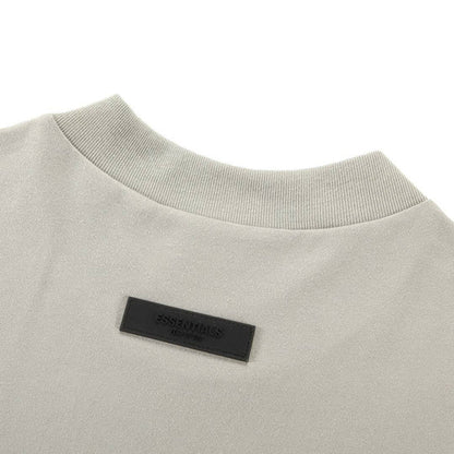Essentials T-shirt crew neck with black brand patch tag
