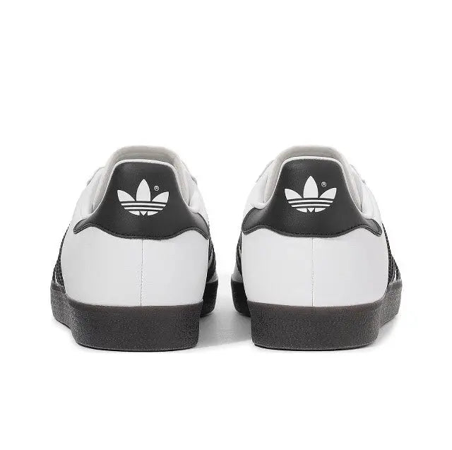 Gazelle Indoor sneakers, white leather with black heel counter and ribbed sole