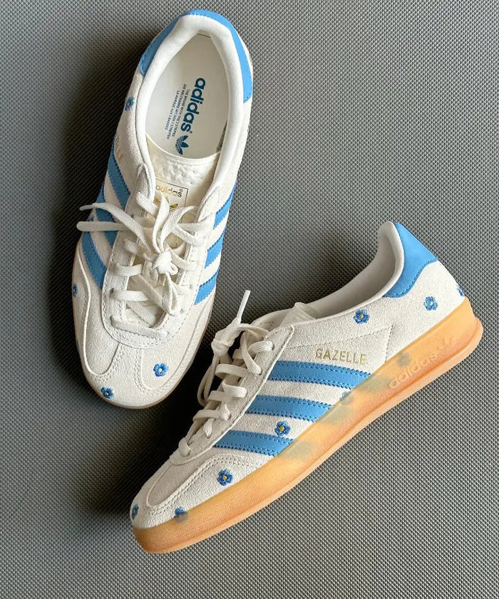 Adidas Gazelle Indoor sneakers set, beige uppers with blue accents and gum soles