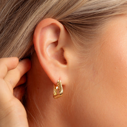 Chunky Triangle Hoops