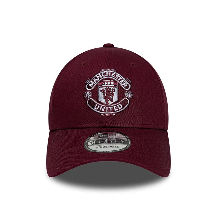 Pictured is this Manchester United FC 9FORTY cap in dark red. 2