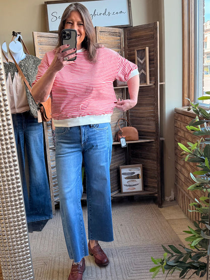 Red-and-white striped 3/4 sleeve T-shirt with crew neck, relaxed fit