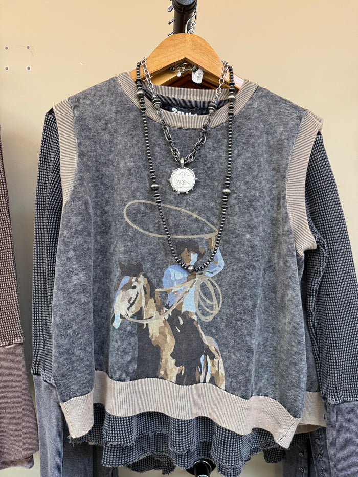Mineral-washed sleeveless vest, dark gray with western print and contrast ruffle hem
