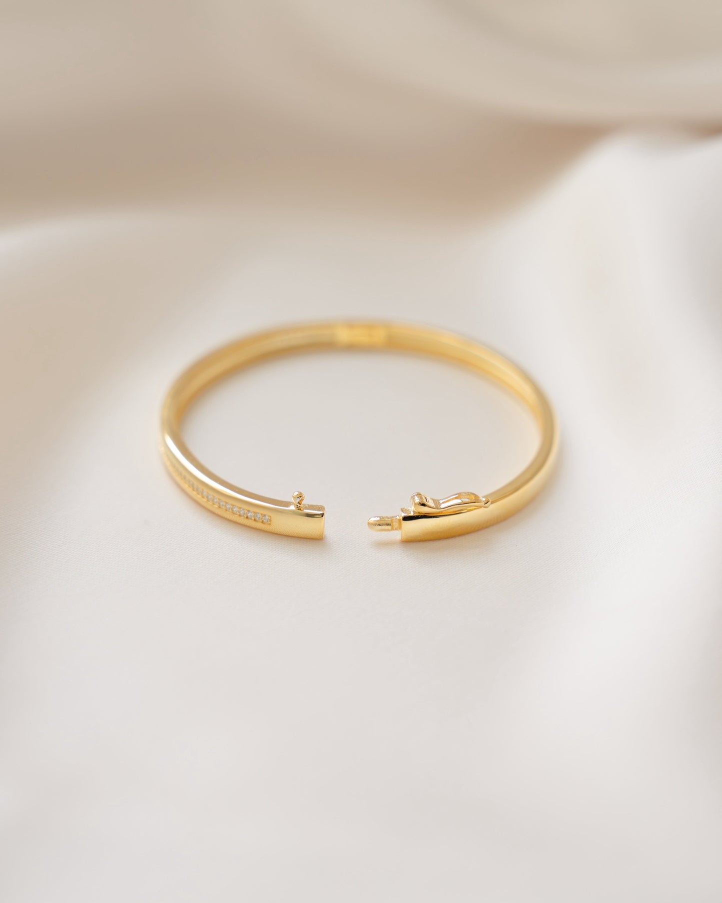 Striped Pavé Diamond Bangle