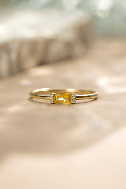 Citrine Simple Baguette Ring