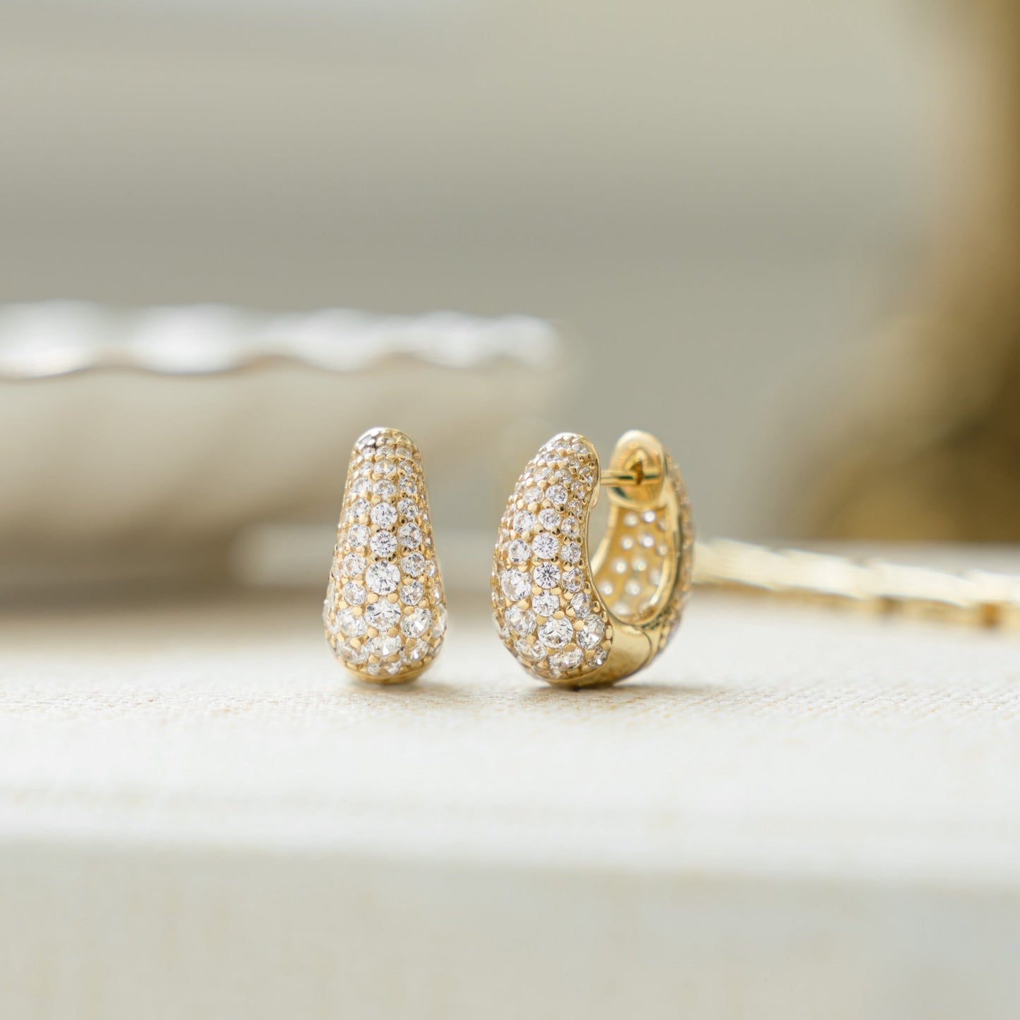 Basket Pave Hoops