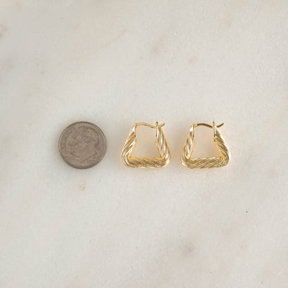 Chunky Triangle Hoops