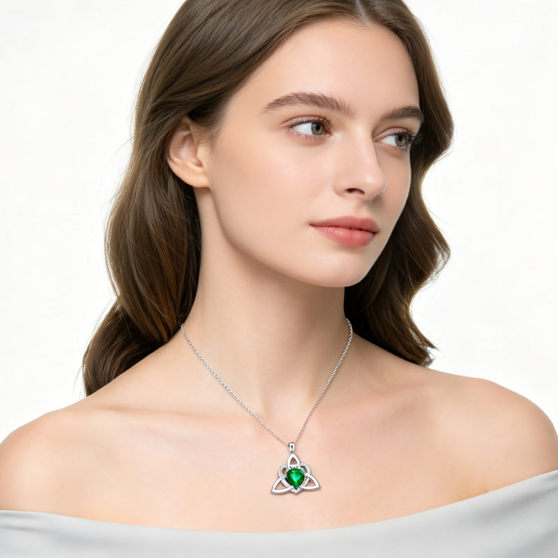 Celtic Knot Heart Pendant Necklaceüíéüìø