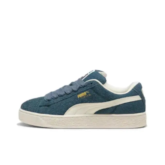 Puma suede sneakers, dark blue with white side stripe and off-white sole