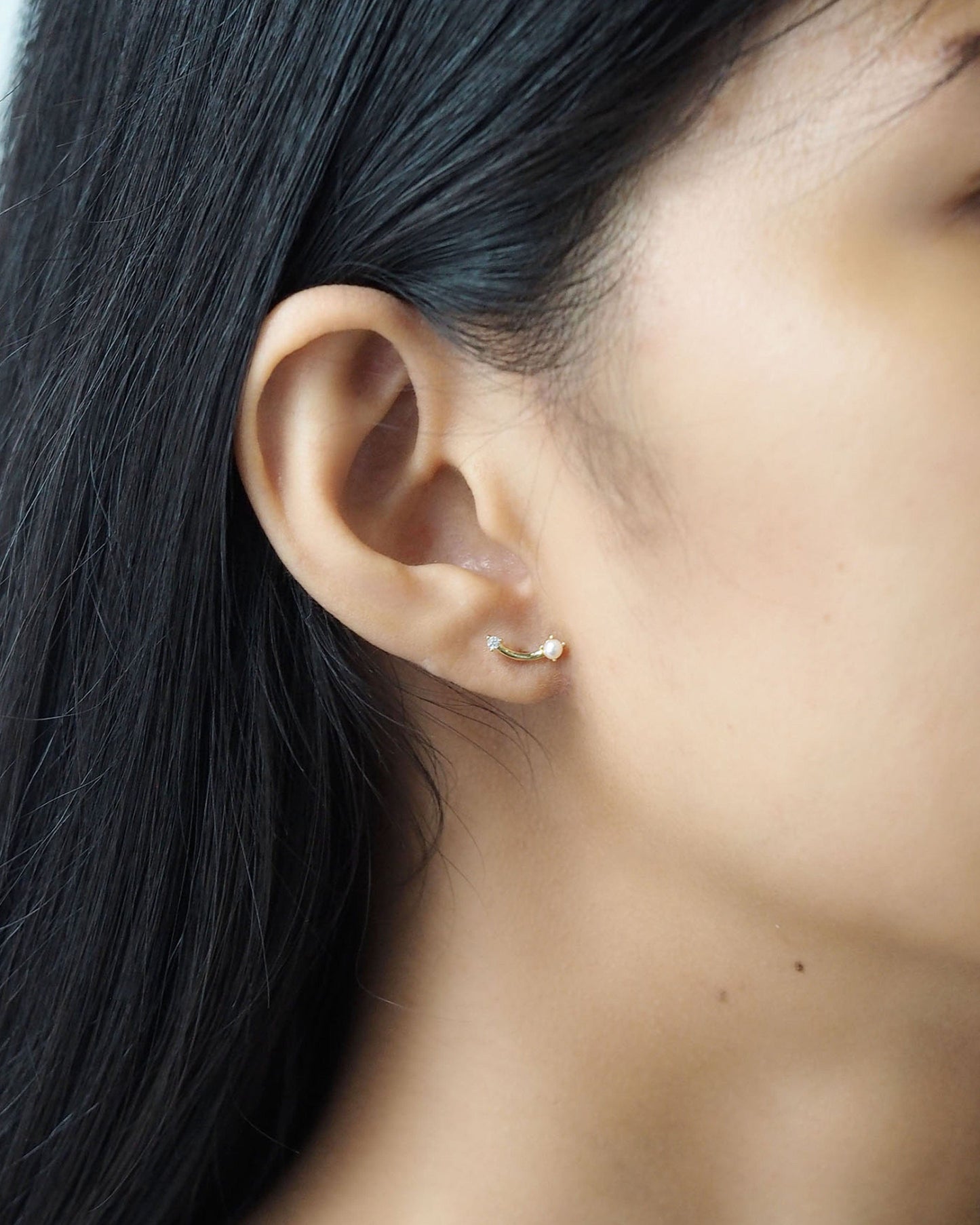 Curved Bar With Pearl And Cz Accents