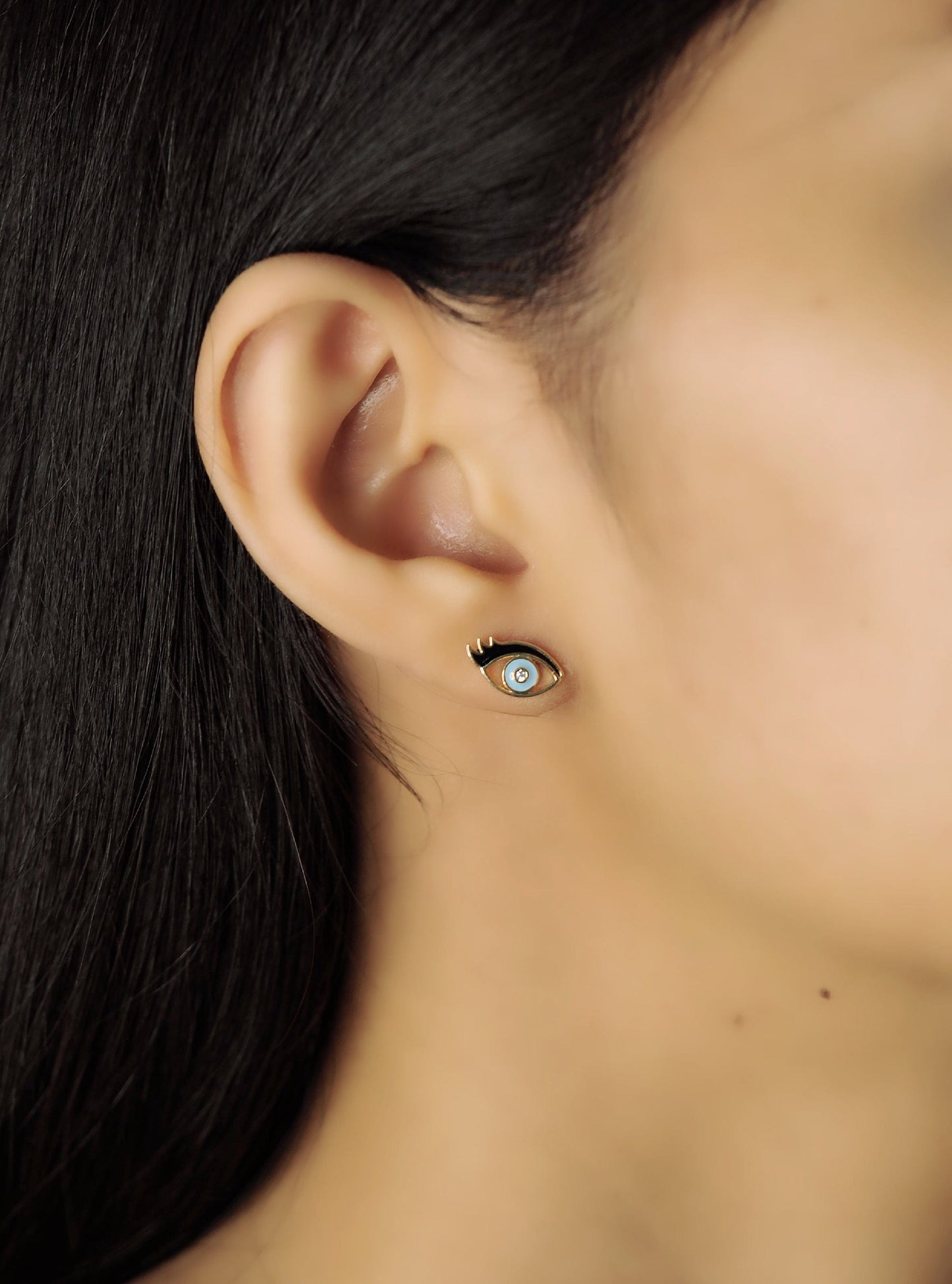 Enamel Eye With Lashes Studs
